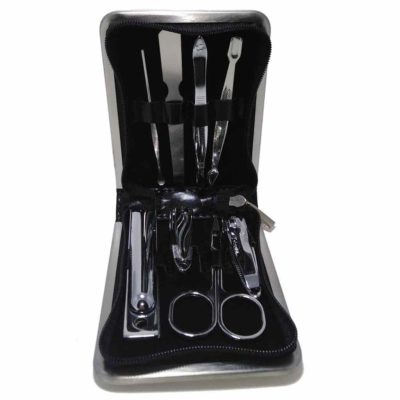 MANICURE SET