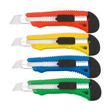 Corta cartón grande 18 mm